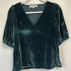Loft Velvet Green Loft V Neck top with Puff shoulders.
